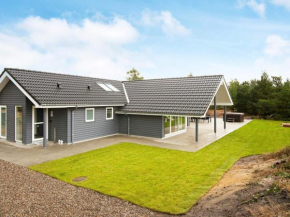 Swanky Holiday Home in R m with Whirlpool